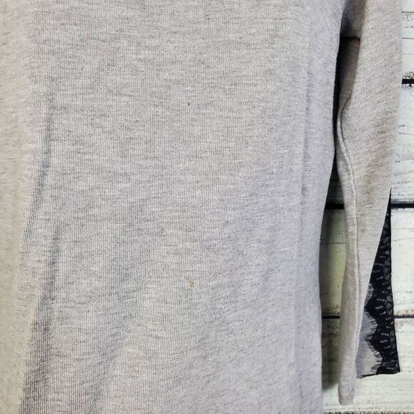 Ivanka Trump Women’s Grey Long Sleeve Top Black Lace Trim Size Small - Picture 3 of 8